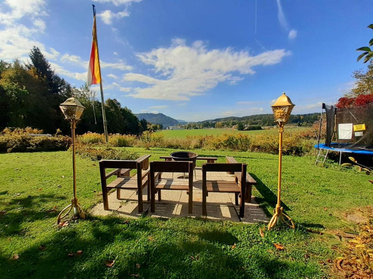 Georgihof Im Park Apartman Unterburg am Klopeiner See Kültér fotó